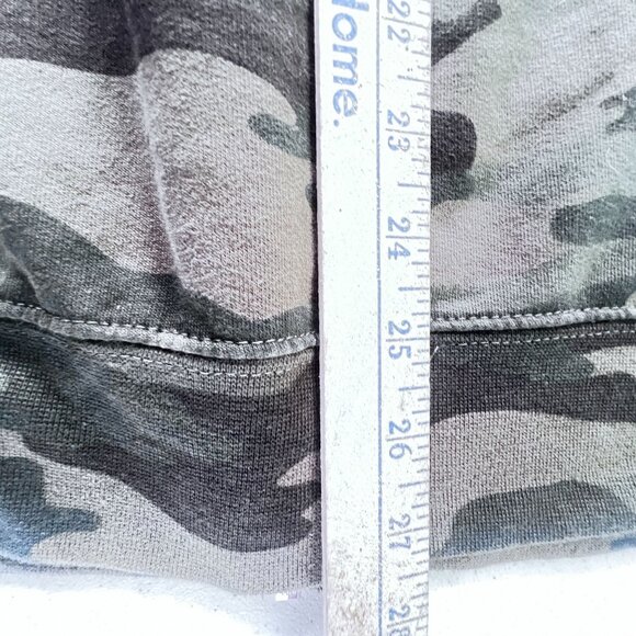 Camouflage Hoodie With "Jesus" Print Full Zip Large Independent Trading Company - Picture 8 of 10